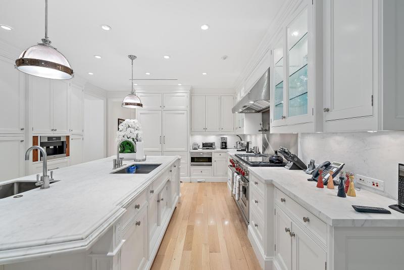  Single Family Homes Photo 10:  Palm Beach,  FL 33480