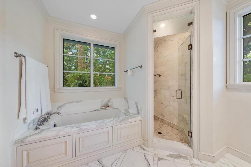  Single Family Homes Photo 19:  Palm Beach,  FL 33480