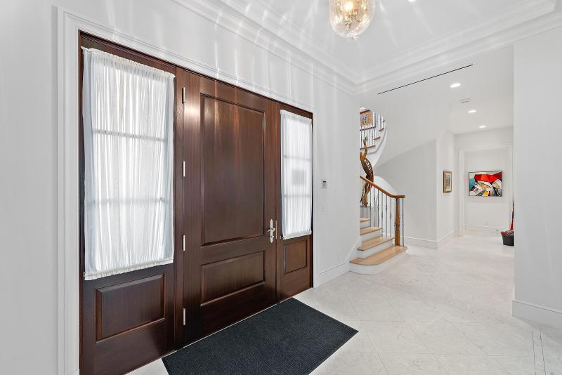  Single Family Homes Photo 2:  Palm Beach,  FL 33480