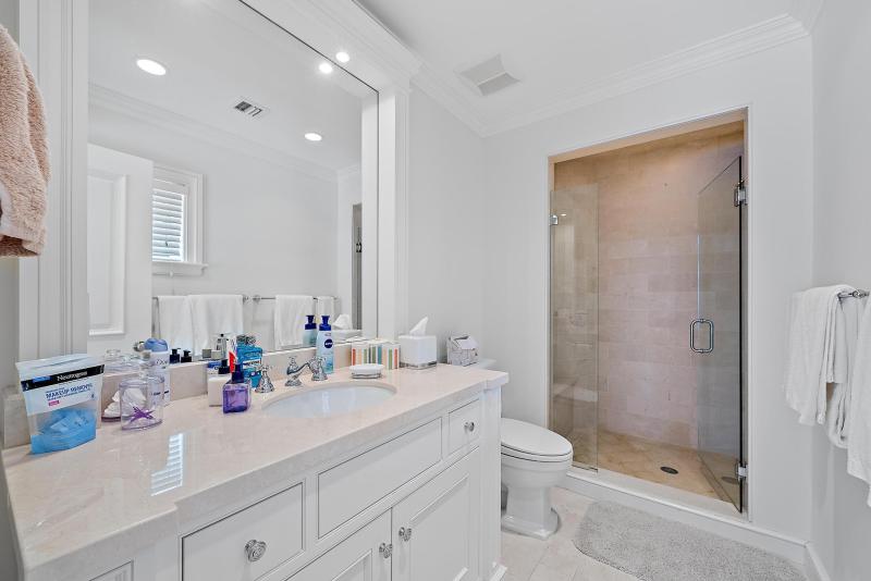  Single Family Homes Photo 29:  Palm Beach,  FL 33480