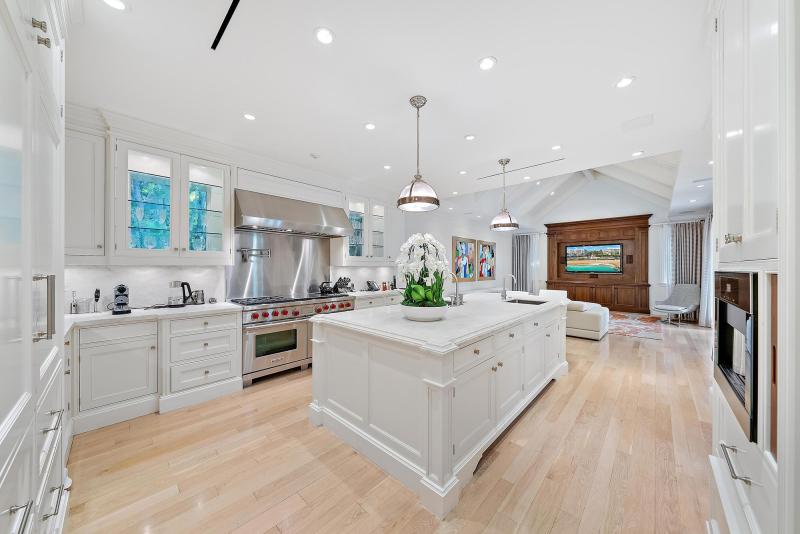  Single Family Homes Photo 8:  Palm Beach,  FL 33480
