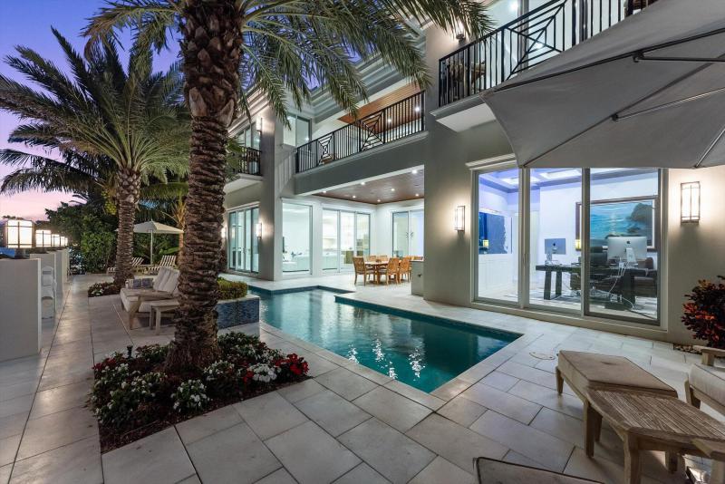  Single Family Homes Photo 120:  Boca Raton,  FL 33487