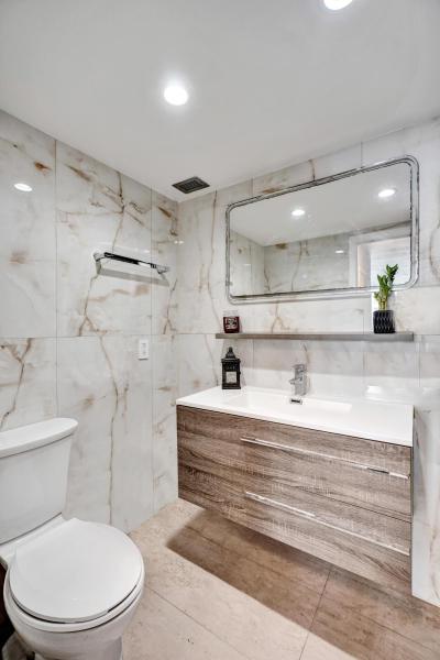  Condo & Townhome Photos
