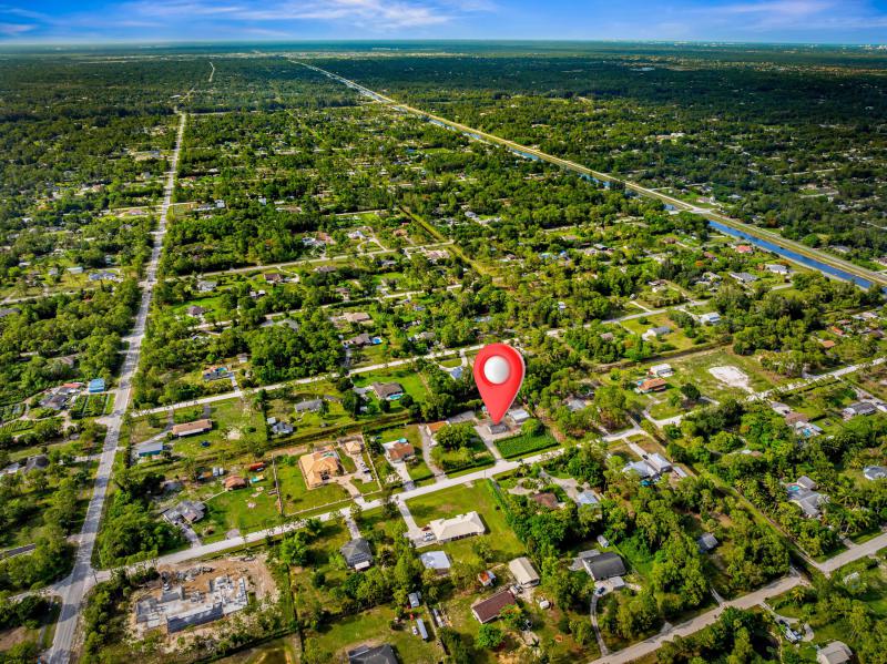  Commercial & Industrial Land Images 