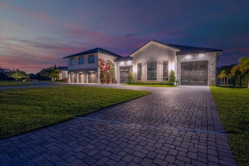  Single Family Homes Photo 10:  Wellington,  FL 33414