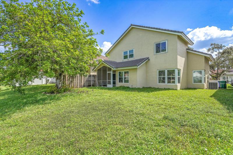  Single Family Homes Photo 20:  Margate,  FL 33063