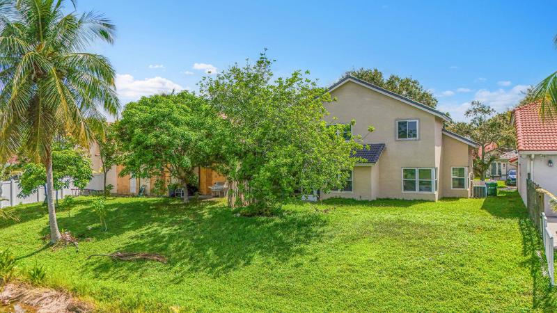  Single Family Homes Photo 21:  Margate,  FL 33063