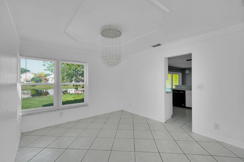  Single Family Homes Photo 4:  Margate,  FL 33063