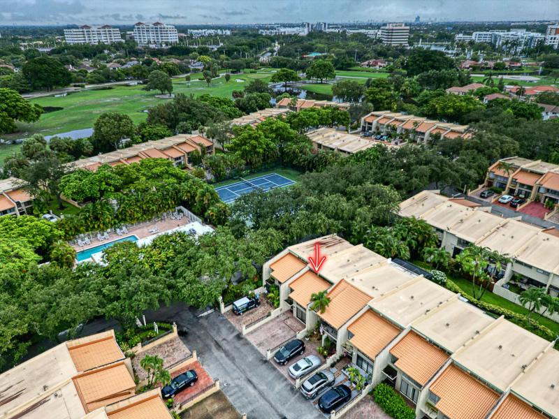  Condo & Townhome Photos