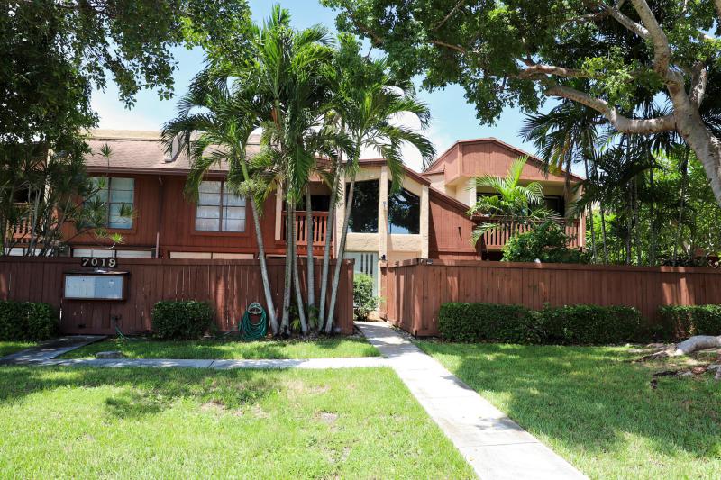 First Photo for Home For Sale at  Miami, FL. 33173