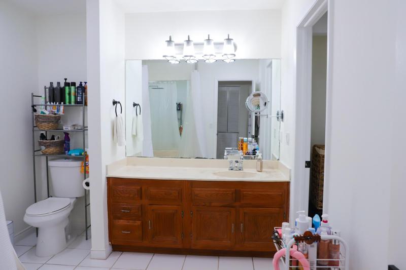  Condo & Townhome Photos