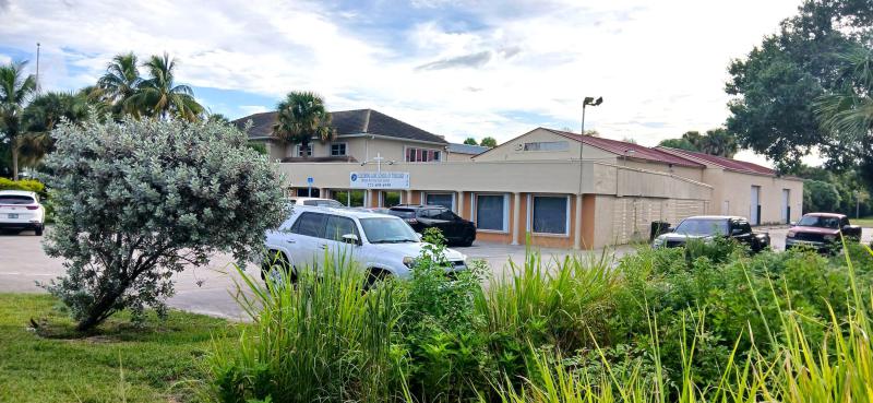  Commercial & Industrial Land Images 