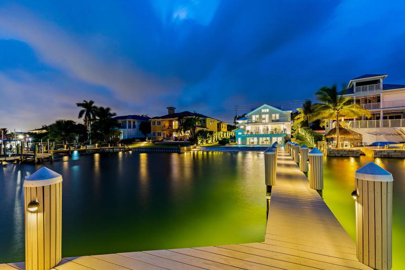  Single Family Homes Photo 3:  Jupiter,  FL 33469