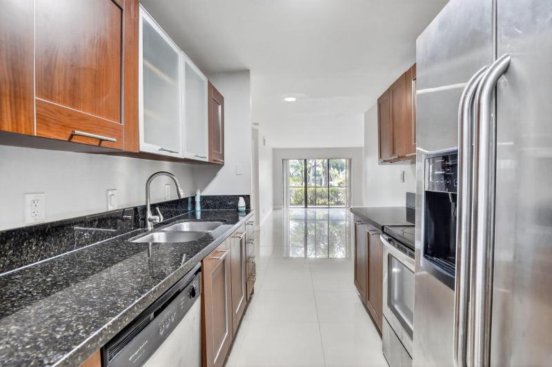  Condo & Townhome Photos