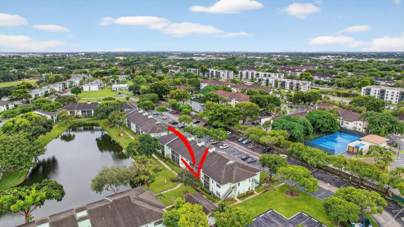  Condo & Townhome Photos