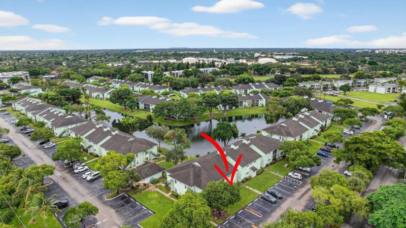  Condo & Townhome Photos