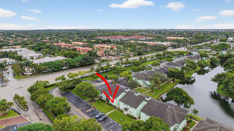 Condo & Townhome Photos