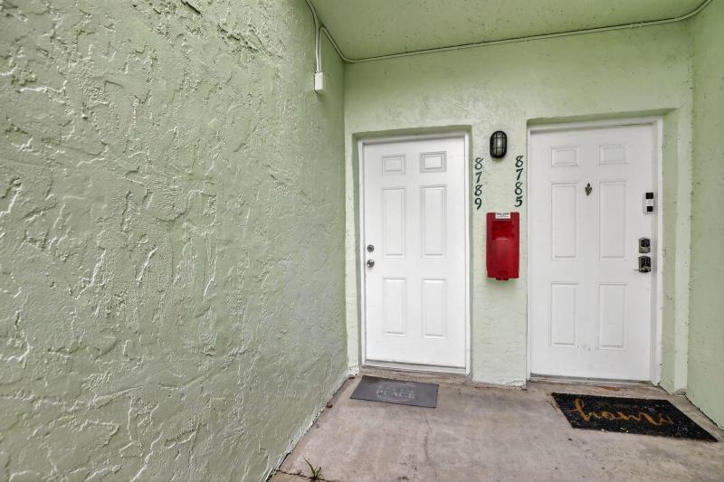  Condo & Townhome Photos