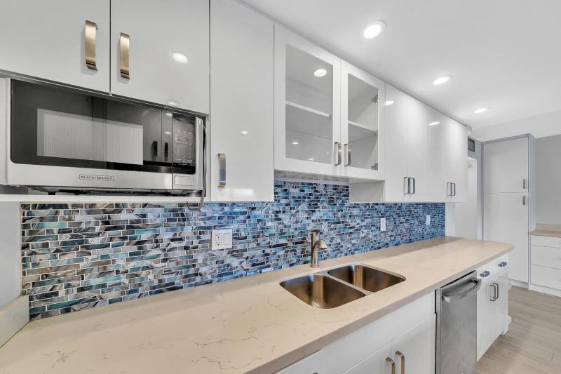  Condo & Townhome Photos