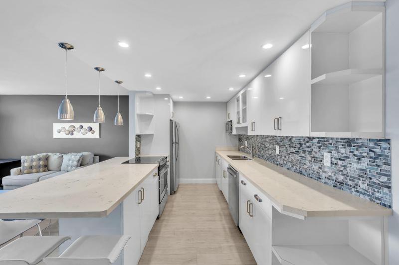  Condo & Townhome Photos