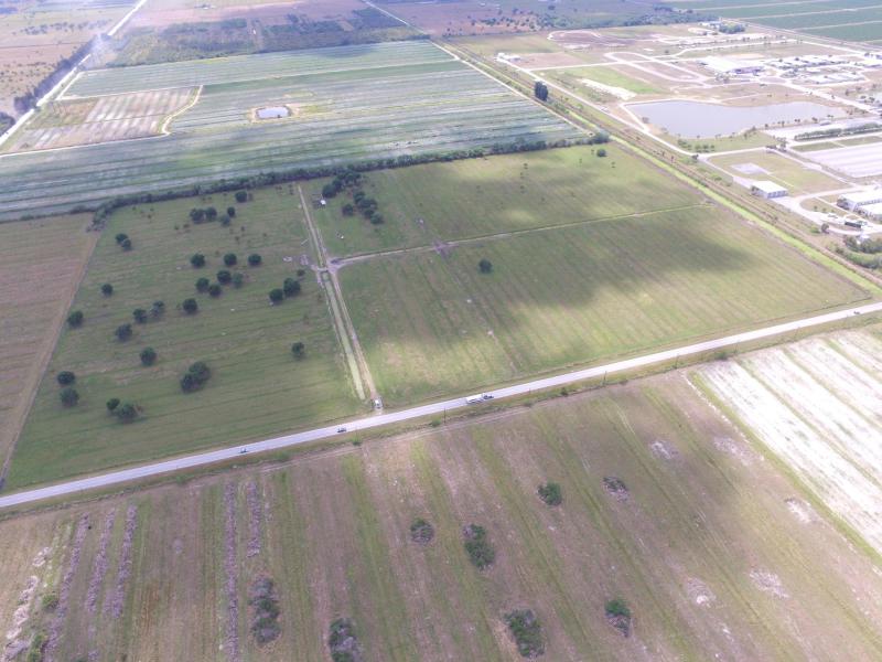  Commercial & Industrial Land Images 