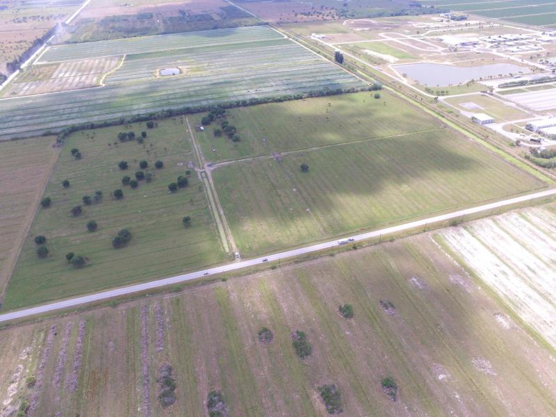 Commercial & Industrial Land Images 