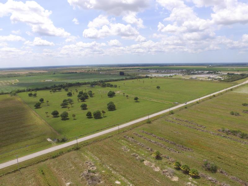  Commercial & Industrial Land Images 