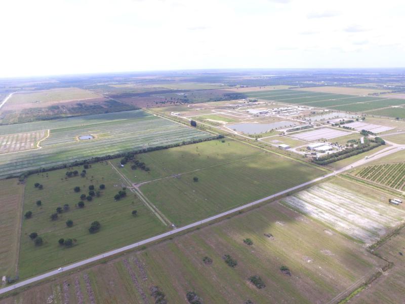  Commercial & Industrial Land Images 