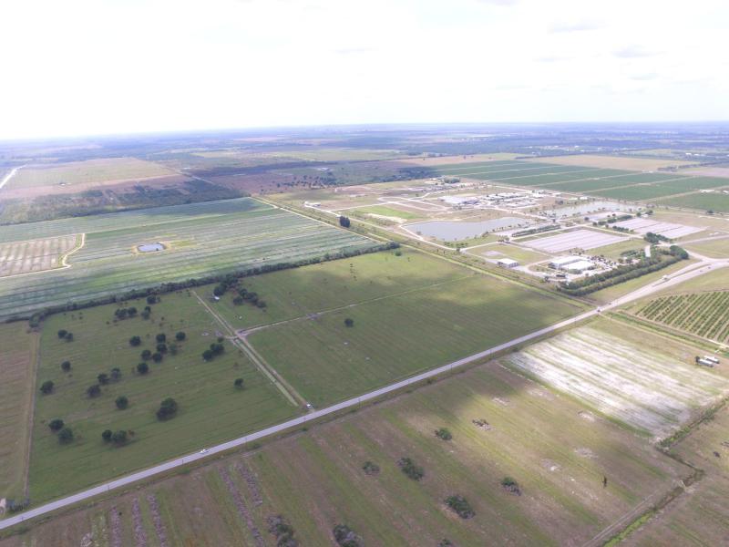  Commercial & Industrial Land Images 