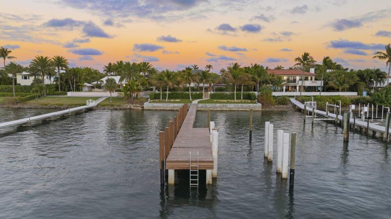  Single Family Homes Photo 5:  Palm Beach,  FL 33480