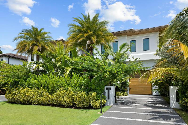  Single Family Homes Photo 14:  Boca Raton,  FL 33432
