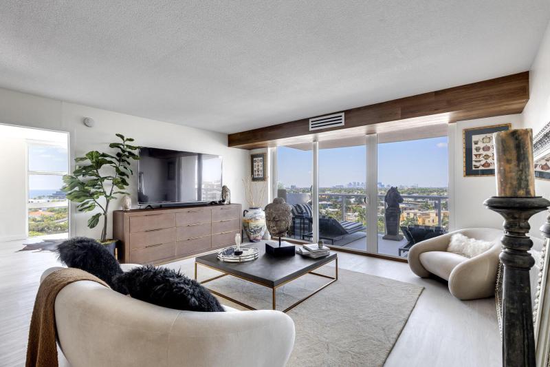  Condo & Townhome Photos