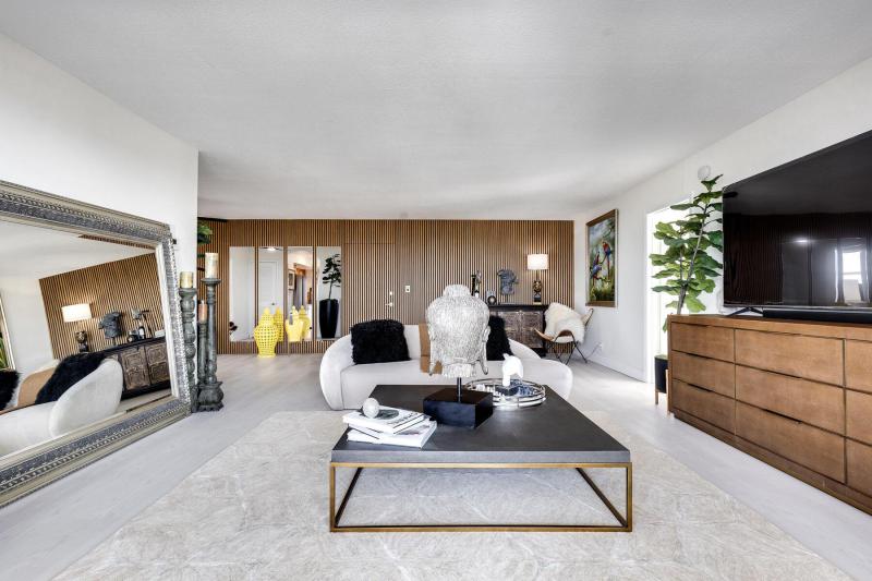  Condo & Townhome Photos