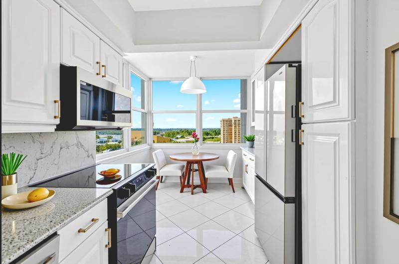  Condo & Townhome Photos