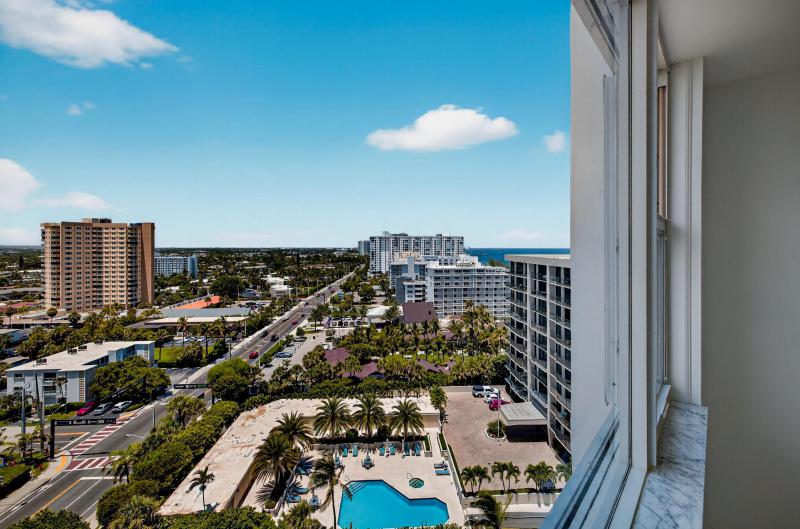  Condo & Townhome Photos