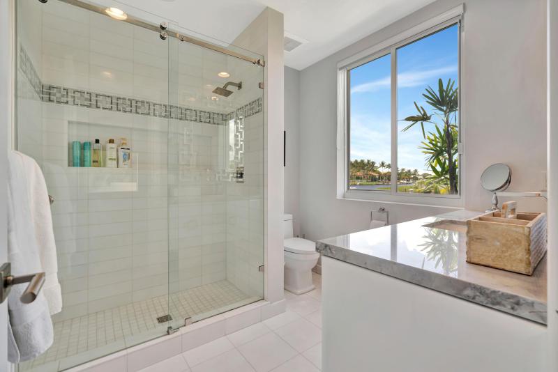  Single Family Homes Photo 20:  Jupiter,  FL 33477