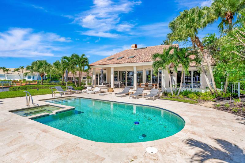  Single Family Homes Photo 32:  Jupiter,  FL 33477