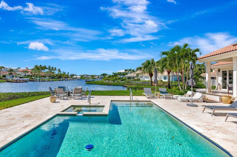  Single Family Homes Photo 34:  Jupiter,  FL 33477