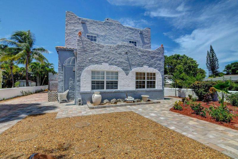 Duplex, Triplex and Fourplex Images