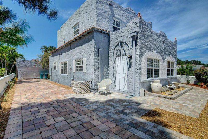 Duplex, Triplex and Fourplex Images