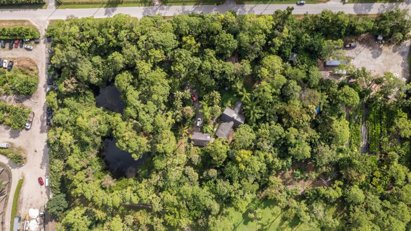  Commercial & Industrial Land Images 