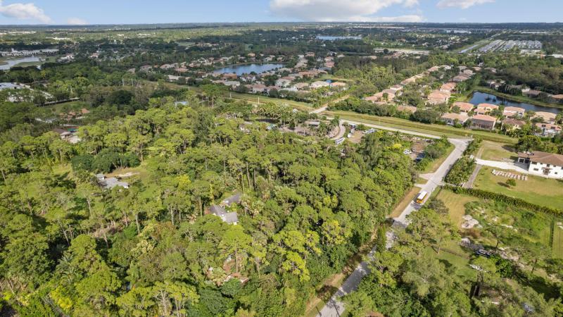  Commercial & Industrial Land Images 