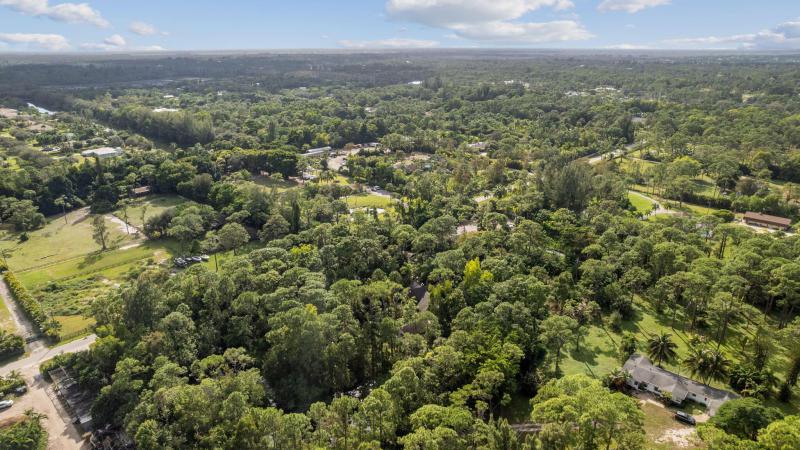  Commercial & Industrial Land Images 