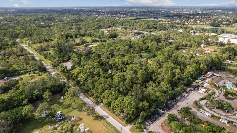  Commercial & Industrial Land Images 