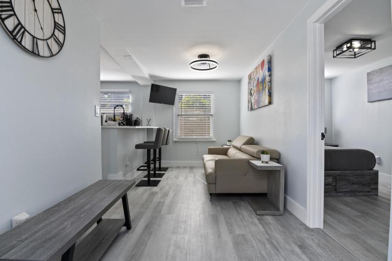 Duplex, Triplex and Fourplex Images