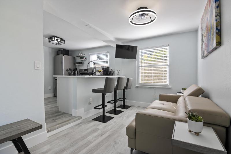 Duplex, Triplex and Fourplex Images