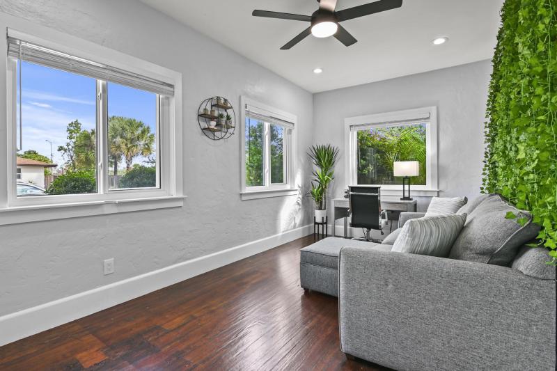 Duplex, Triplex and Fourplex Images