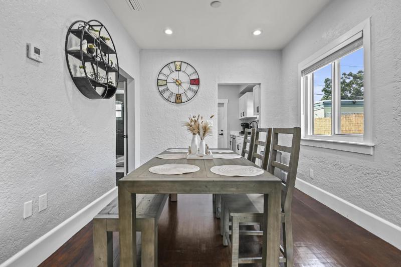 Duplex, Triplex and Fourplex Images