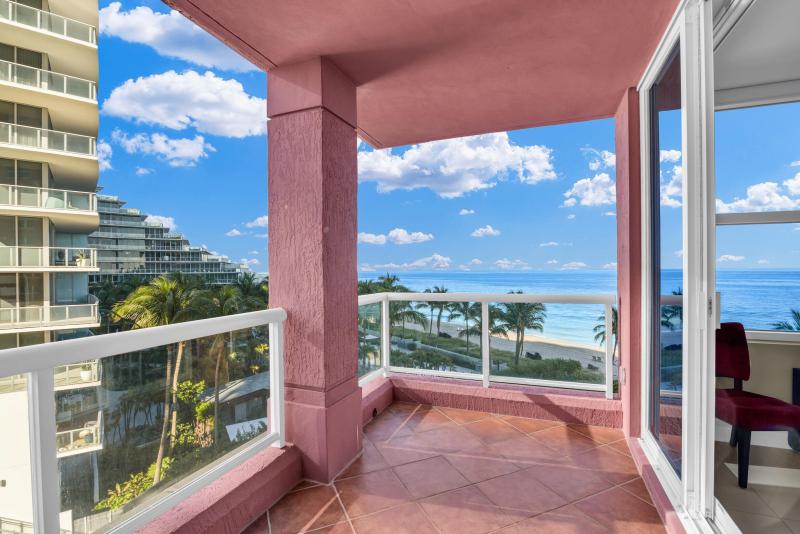  Condo & Townhome Photos