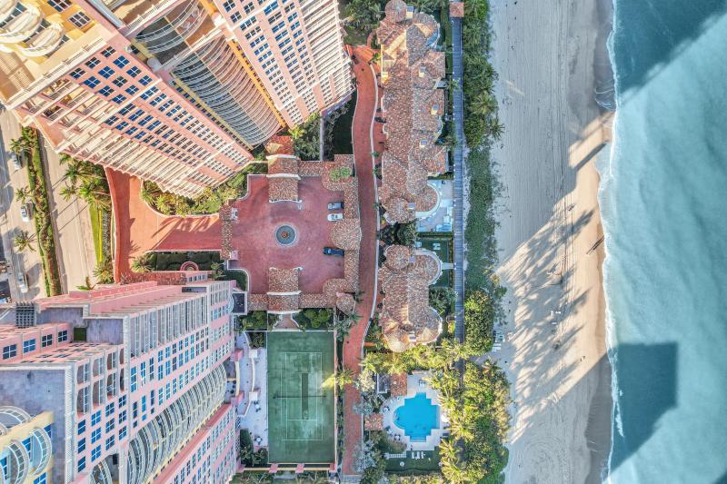  Condo & Townhome Photos